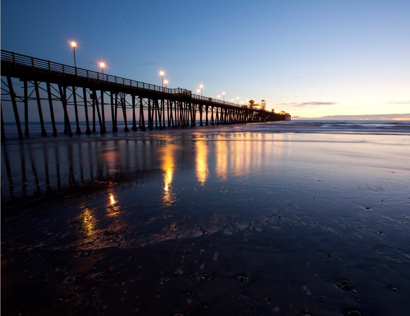 Oceanside - Left background Image