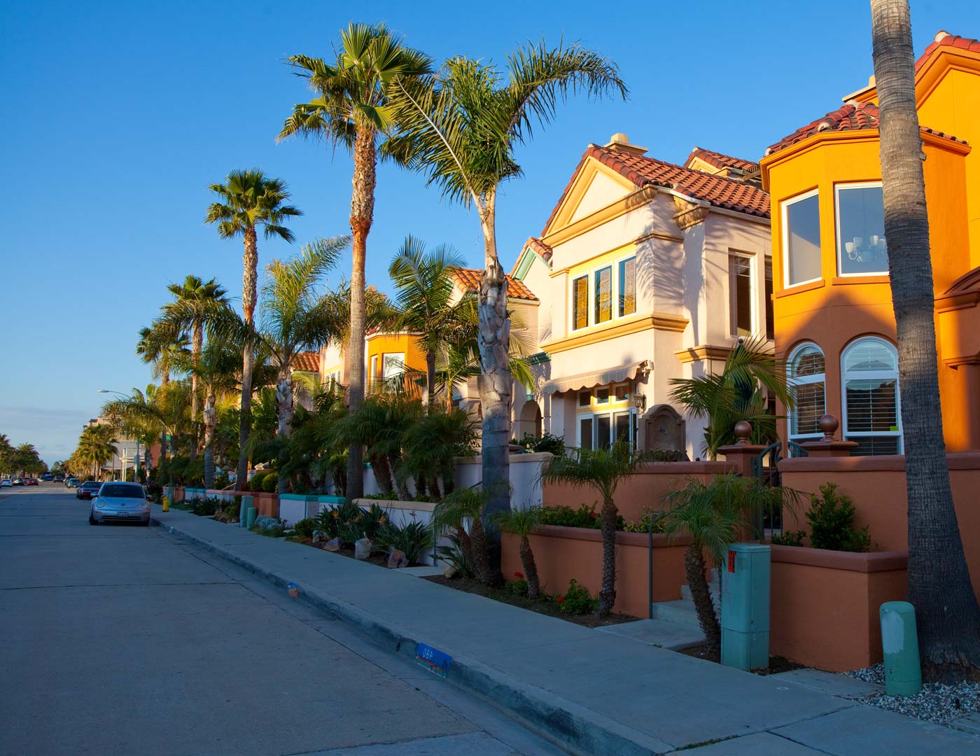 Oceanside - Right background Image